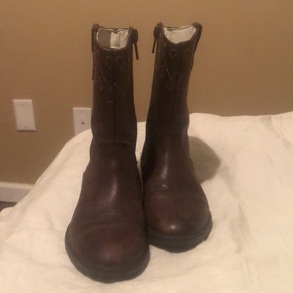 Boots - Picture 3 of 4